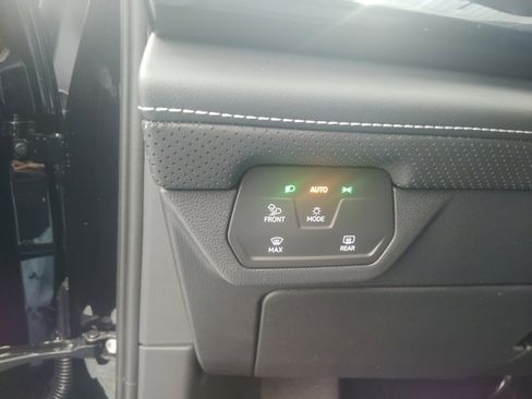 New 2026 Volkswagen Atlas SE image 26