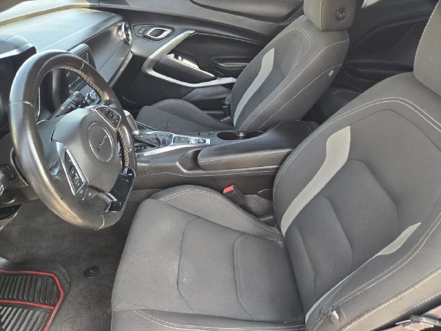 Used 2016 Chevrolet Camaro LT RWD image 12