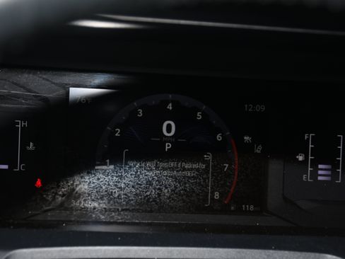 Used 2025 Toyota 4Runner SR5 AWD/4WD image 13