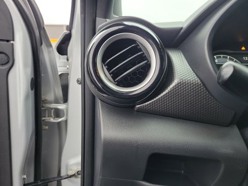 Certified 2020 Nissan Kicks SV image 20