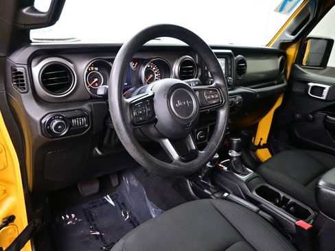 Used 2019 Jeep Wrangler Unlimited Sport AWD/4WD image 14