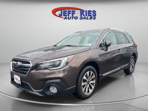 Used 2019 Subaru Outback 2.5i Touring AWD/4WD image 1