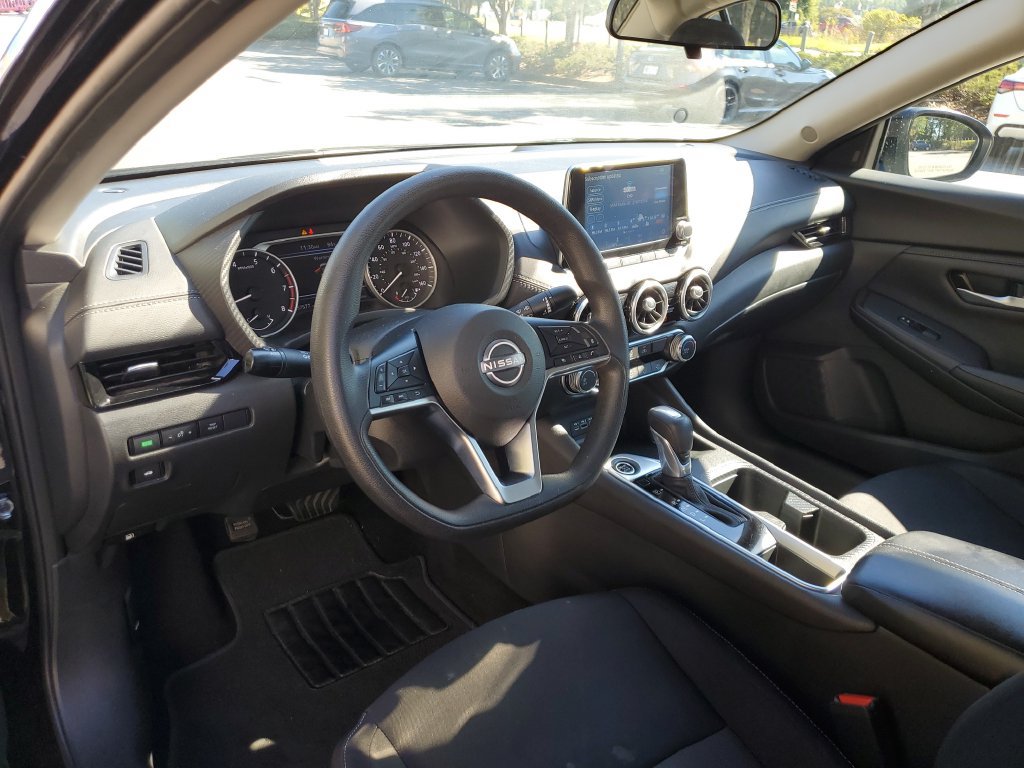 Used 2025 Nissan Sentra SV FWD image 20