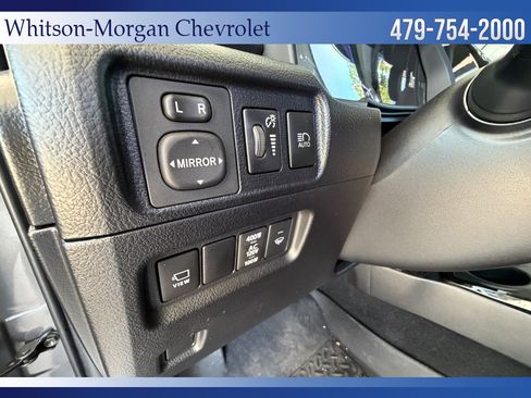 Used 2022 Toyota 4Runner Limited AWD/4WD image 18