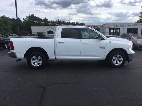 Used 2019 RAM 1500 Classic SLT w/ Luxury Group AWD/4WD image 6