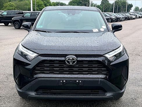 Used 2025 Toyota RAV4 LE AWD/4WD image 2