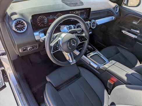 Used 2026 Mercedes-Benz GLB 250 image 13