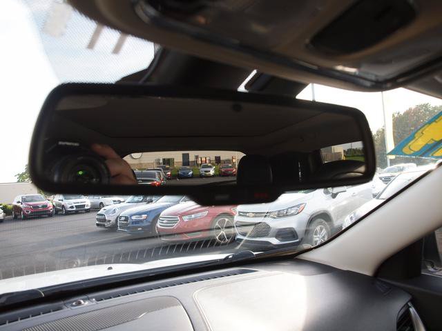 Used 2014 Jeep Cherokee Limited AWD/4WD image 11