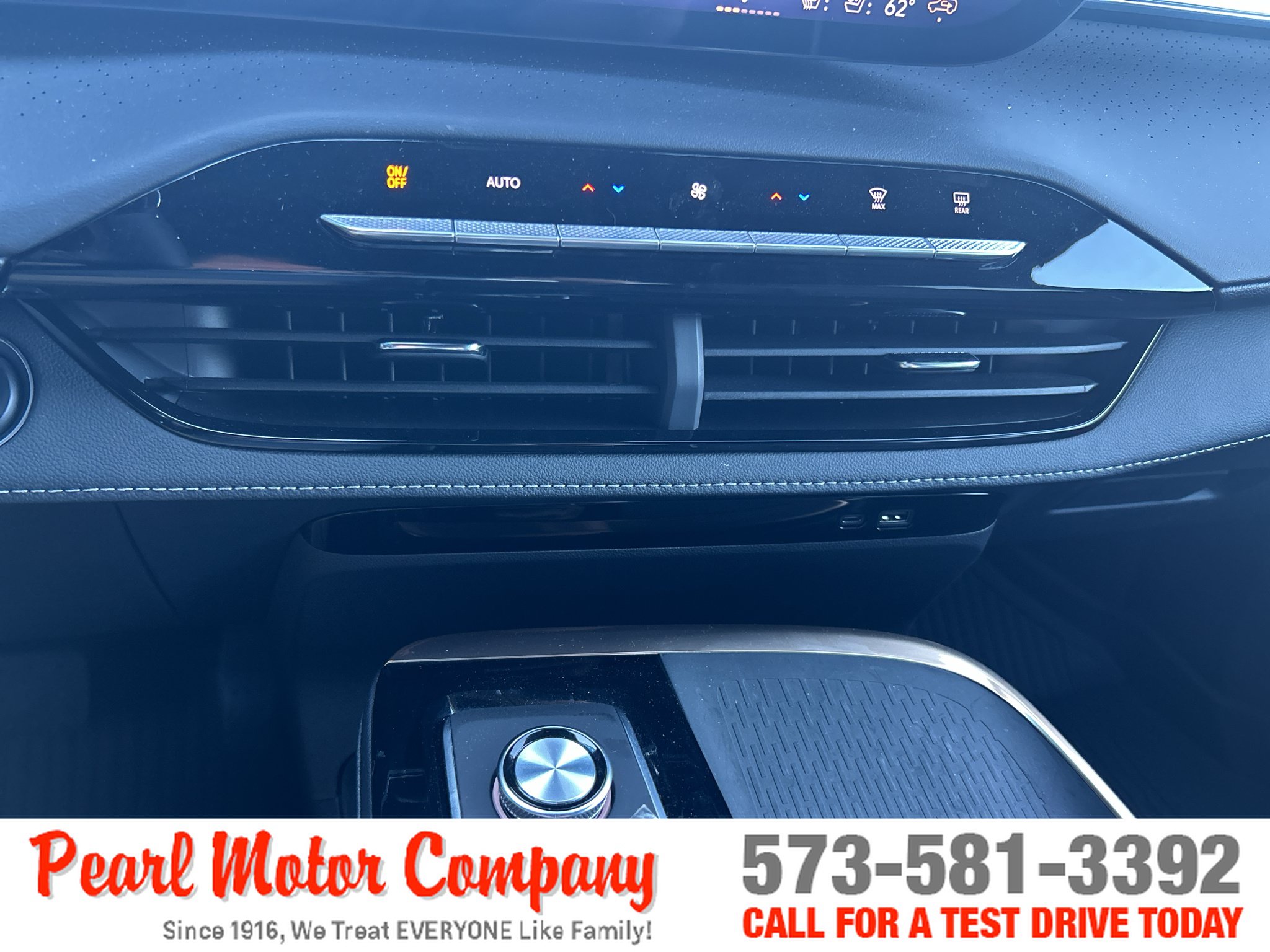 Used 2026 Buick Enclave Avenir w/ Super Cruise Package AWD/4WD image 19