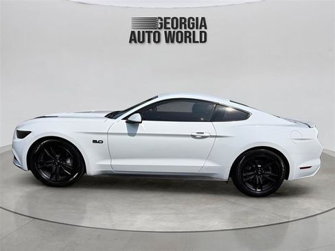 Used 2015 Ford Mustang GT RWD image 10