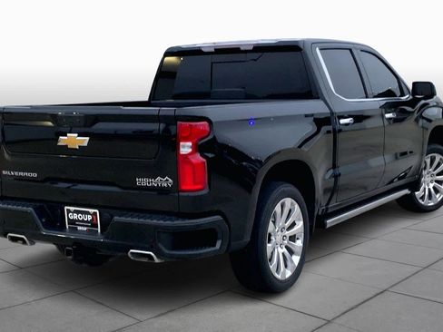 Certified 2022 Chevrolet Silverado 1500 High Country w/ Safety Package II image 12