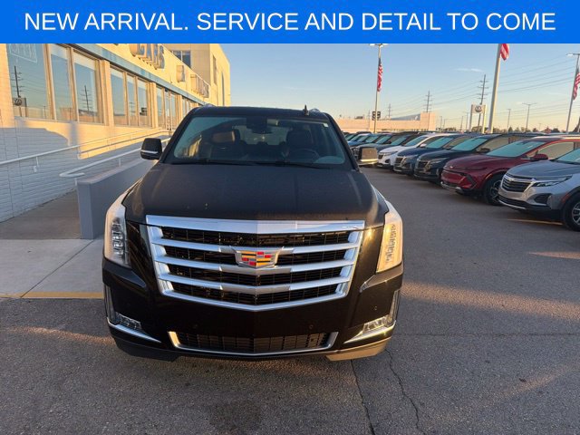 Used 2020 Cadillac Escalade Luxury AWD/4WD image 3