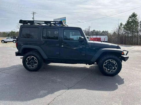 Used 2017 Jeep Wrangler Unlimited Sport w/ Connectivity Group image 6