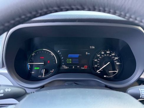 Used 2026 Toyota Sienna XLE AWD/4WD image 11