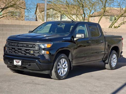 Used 2022 Chevrolet Silverado 1500 Custom image 5