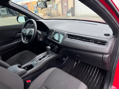 Used 2022 Honda HR-V Sport image 16