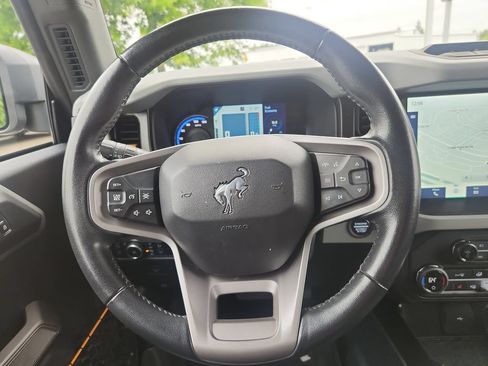 Used 2023 Ford Bronco Badlands w/ Sasquatch Package AWD/4WD image 14