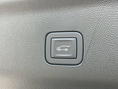 New 2026 GMC Yukon XL Denali AWD/4WD image 28