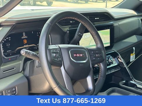 Used 2025 GMC Sierra 2500 AT4 AWD/4WD image 7