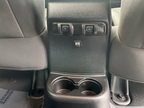 Used 2018 Jeep Wrangler Unlimited Sport S image 22