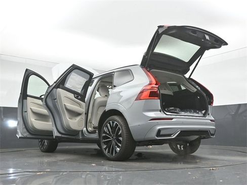 New 2026 Volvo XC60 B5 Ultra w/ Protection Package Premier image 57
