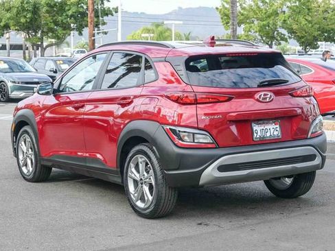 Used 2023 Hyundai Kona SEL image 8