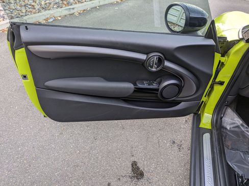 Used 2023 MINI Cooper S image 11