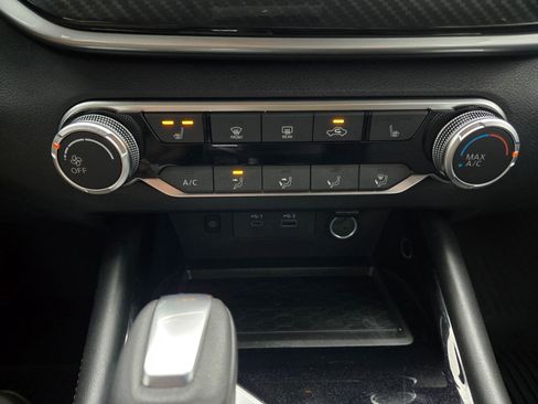 Used 2024 Nissan Altima 2.5 SR w/ SR Premium Package image 29