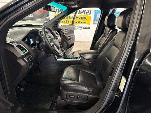 Used 2015 Ford Explorer XLT w/ Equipment Group 202B AWD/4WD image 8