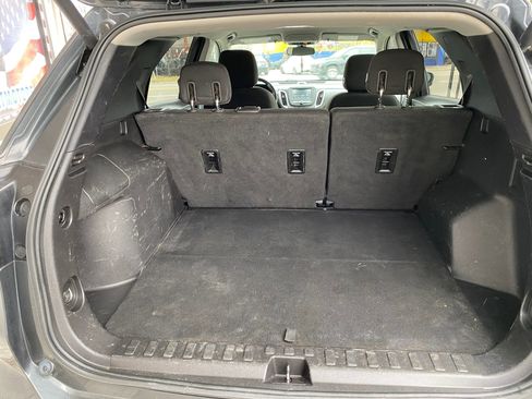 Used 2018 Chevrolet Equinox LT image 10