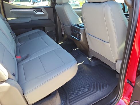 Used 2025 Chevrolet Silverado 1500 LTZ w/ Technology Package image 10