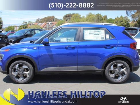 New 2025 Hyundai Venue Limited image 9