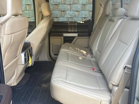 Used 2019 Ford F150 Lariat w/ Equipment Group 502A Luxury AWD/4WD image 7