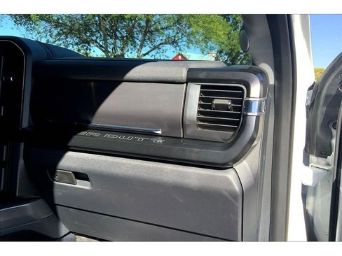 Used 2023 Ford F250 Lariat w/ Lariat Ultimate Package image 17