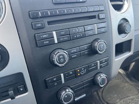 Used 2011 Ford F150 XLT w/ XLT Chrome Pkg image 10