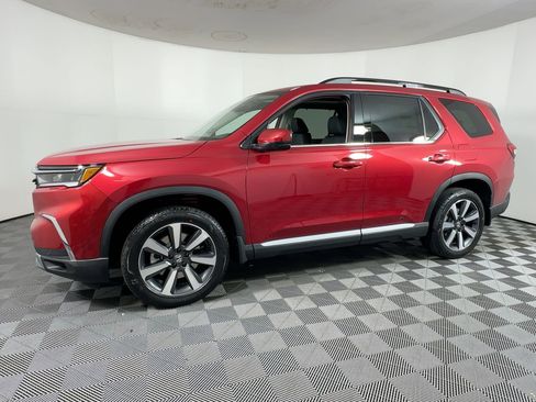New 2025 Honda Pilot Touring image 19