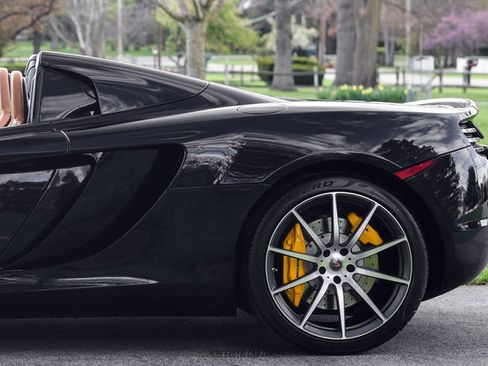 Used 2013 McLaren MP4-12C Spider image 5