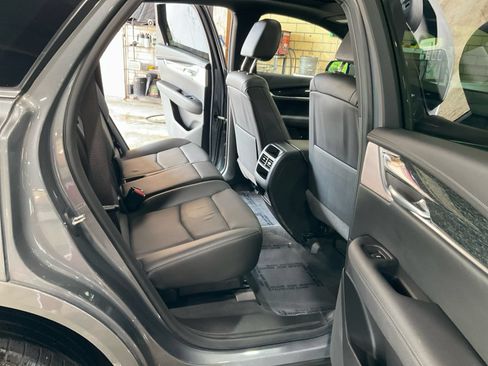 Used 2021 Cadillac XT5 Premium Luxury AWD/4WD image 17