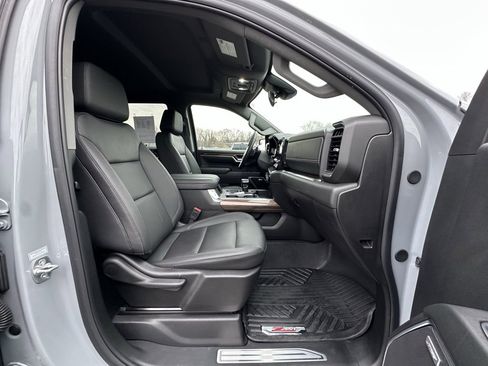 Used 2025 Chevrolet Silverado 1500 RST w/ Convenience Package II image 15