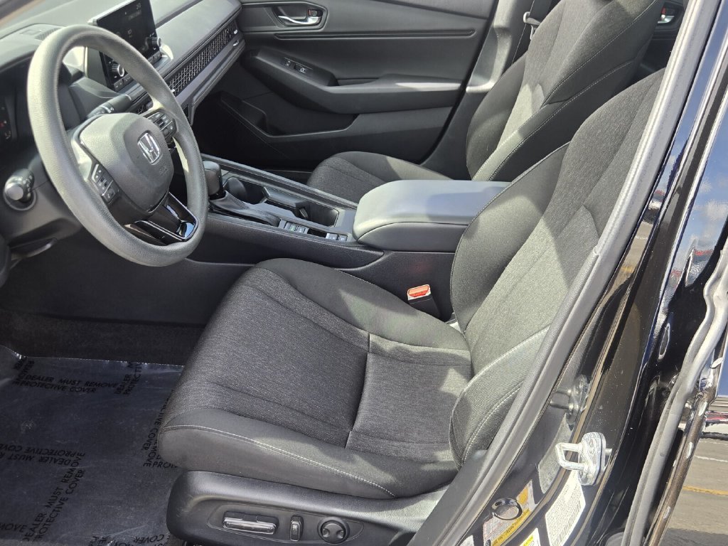 Certified 2023 Honda Accord EX image 11