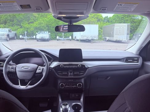 Used 2025 Ford Escape Active w/ Cold Weather Package AWD/4WD image 15