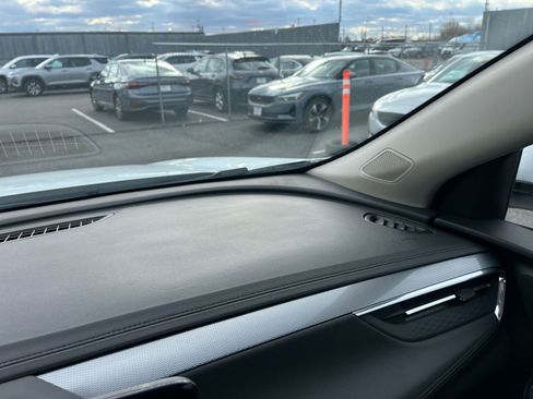 Used 2025 Buick Encore GX Preferred image 33