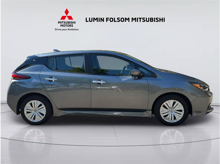 Used 2025 Nissan Leaf S FWD image 6