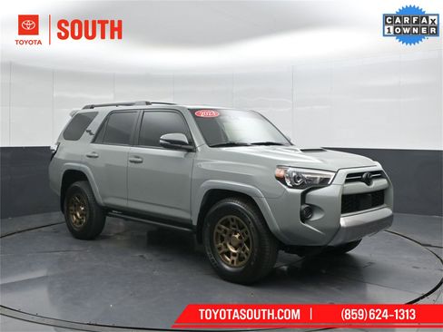 Used 2023 Toyota 4Runner TRD Off-Road Premium image 4