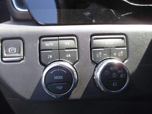 New 2026 GMC Sierra 1500 Elevation AWD/4WD image 17