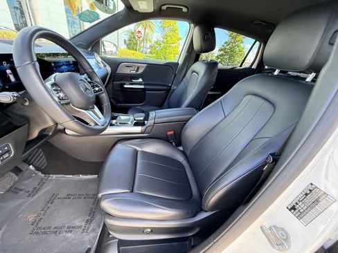 Used 2021 Mercedes-Benz GLA 250 GLA 250 4MATIC SUV image 5