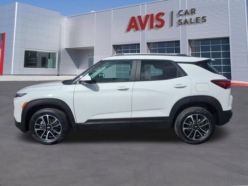 Used 2025 Chevrolet TrailBlazer LT AWD/4WD image 10