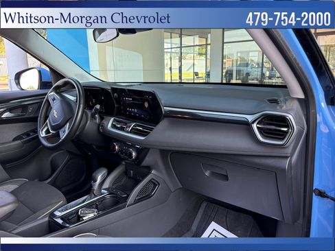 Used 2024 Chevrolet TrailBlazer LT w/ LT Cold Weather Package FWD image 34