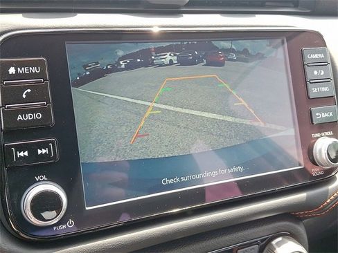 New 2025 Nissan Versa SR w/ Trunk Package image 4