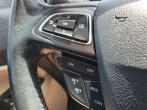 Used 2018 Ford EcoSport SE w/ SE Convenience Package FWD image 15